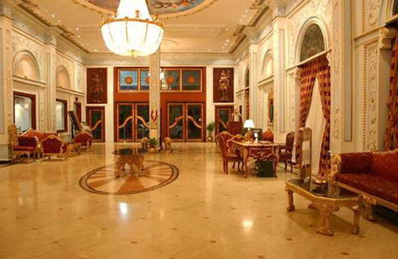 Hotel Ambica Empire Madrás Exterior foto